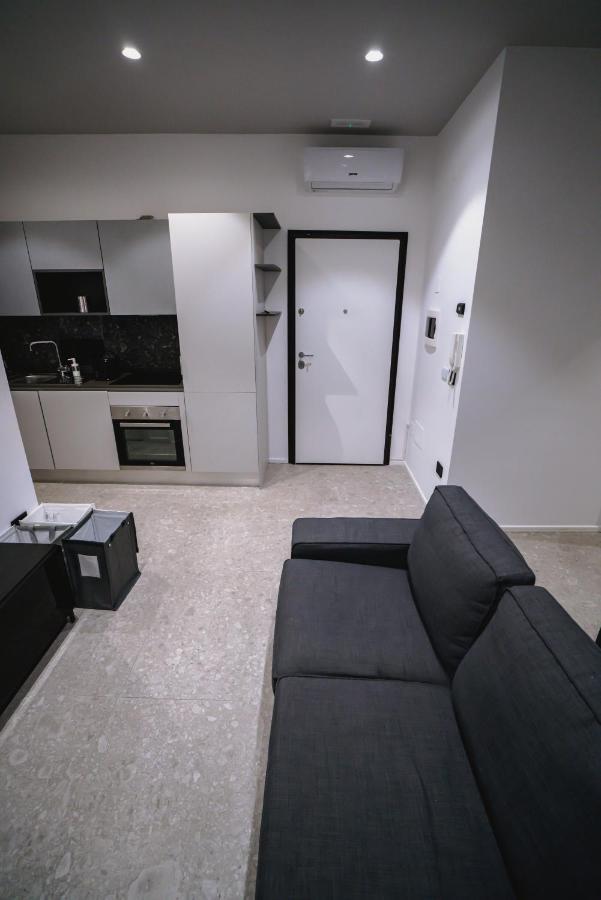 De Luca 6 * Salerno