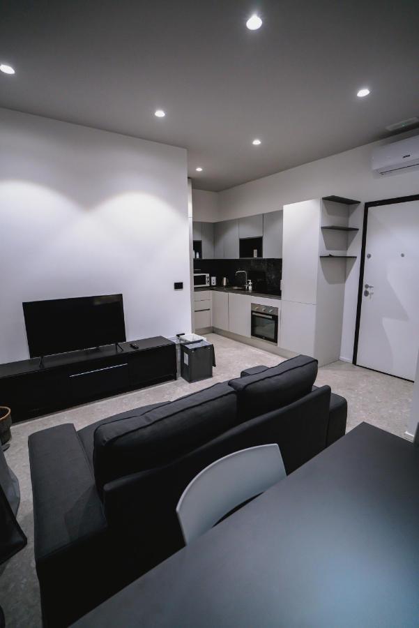 De Luca 6 Apartment Salerno